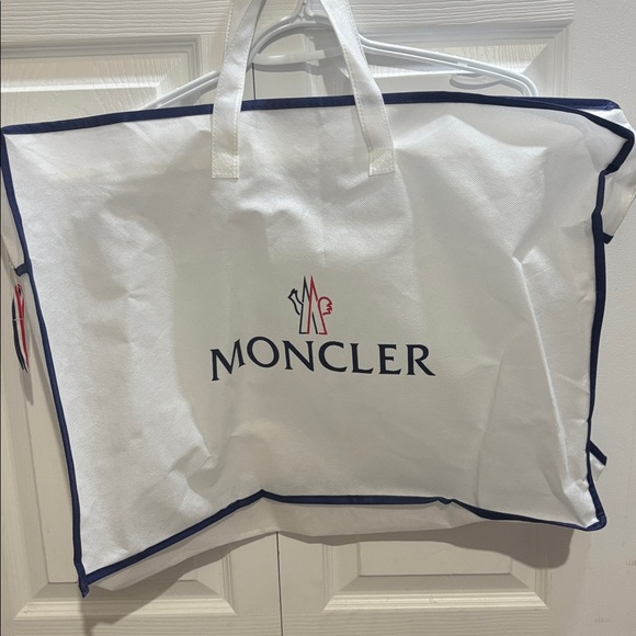 Moncler Shiny Black unisex Puffer Jacket - Picture 7 of 12